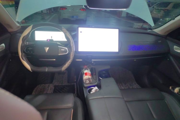 Used Deepal SL03 2022 1.5L 1200 Extended-Range Version Center Console