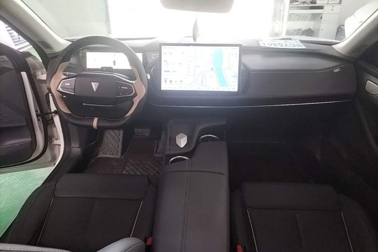 Used Deepal SL03 2022 515 Pure Electric Version Center Console