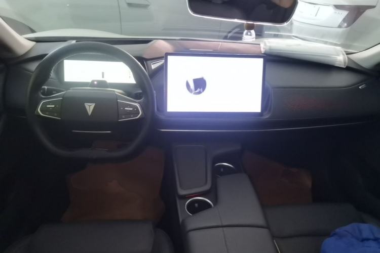 Used Deepal SL03 2022 1.5L 1200 Extended-Range Version Center Console