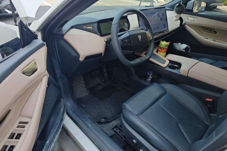 Used Deepal SL03 2022 1.5L 1200 Extended-Range Version Driver Seat