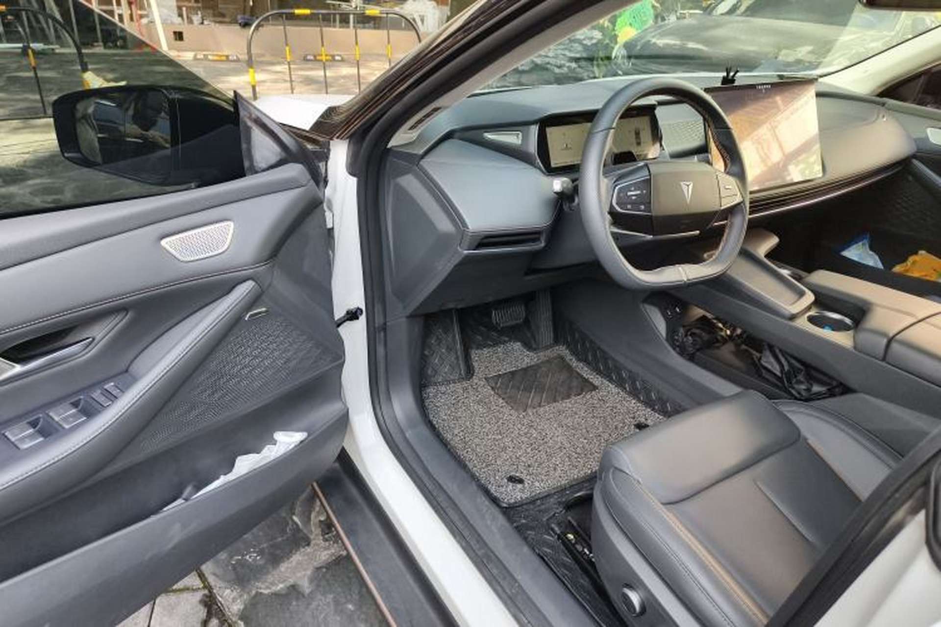 Used Deepal SL03 2022 1.5L 1200 Extended-Range Version Driver Seat