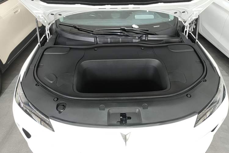 Used Deepal SL03 2022 515 Pure Electric Version Engine Bay