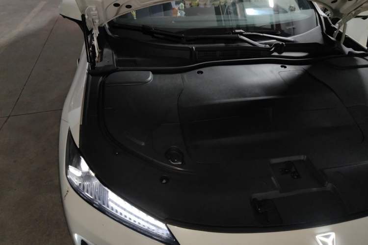 Used Deepal SL03 2022 1.5L 1200 Extended-Range Version Engine Bay Right