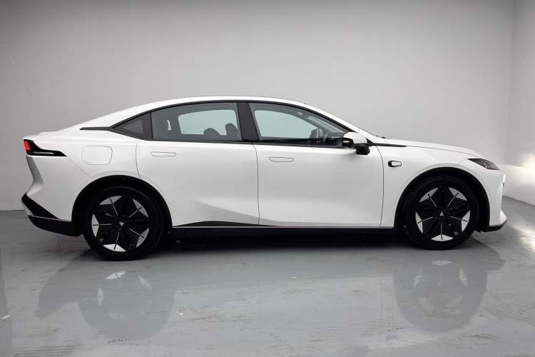 Used Deepal SL03 2022 1.5L 1200 Extended-Range Version Exterior 4