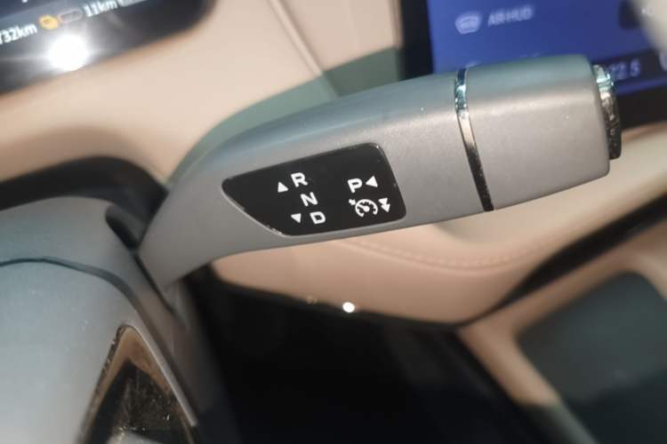 Used Deepal SL03 2022 1.5L 1200 Extended-Range Version Gear Lever