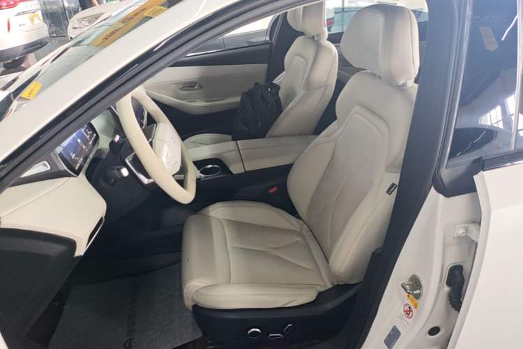 Used Deepal SL03 2022 1.5L 1200 Extended-Range Version Left Front Seat