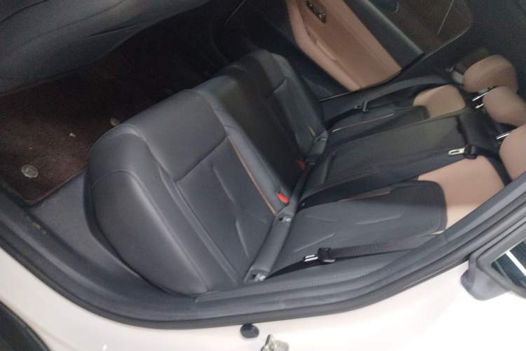 Used Deepal SL03 2022 1.5L 1200 Extended-Range Version Left Rear Seat