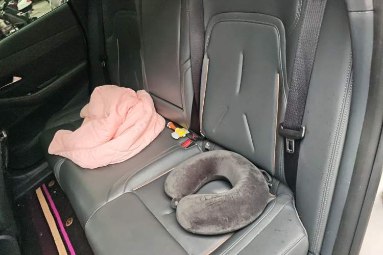 Used Deepal SL03 2022 1.5L 1200 Extended-Range Version Left Rear Seat