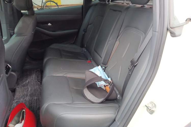 Used Deepal SL03 2022 1.5L 1200 Extended-Range Version Left Rear Seat