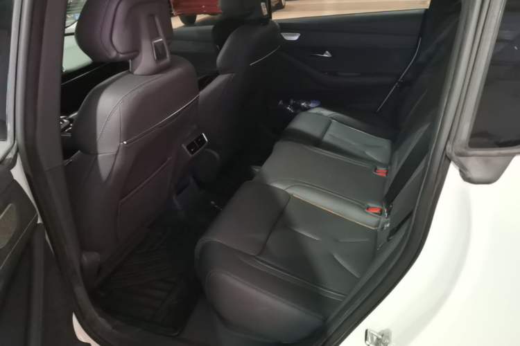 Used Deepal SL03 2022 1.5L 1200 Extended-Range Version Left Rear Seat