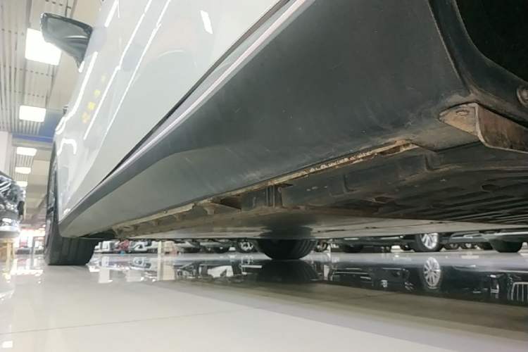 Used Deepal SL03 2022 515 Pure Electric Version Left Side Sill