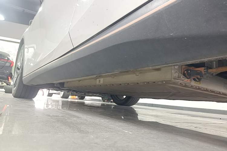 Used Deepal SL03 2022 1.5L 1200 Extended-Range Version Left Side Sill