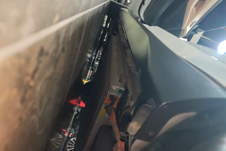 Used Deepal SL03 2022 1.5L 1200 Extended-Range Version Left Side Sill