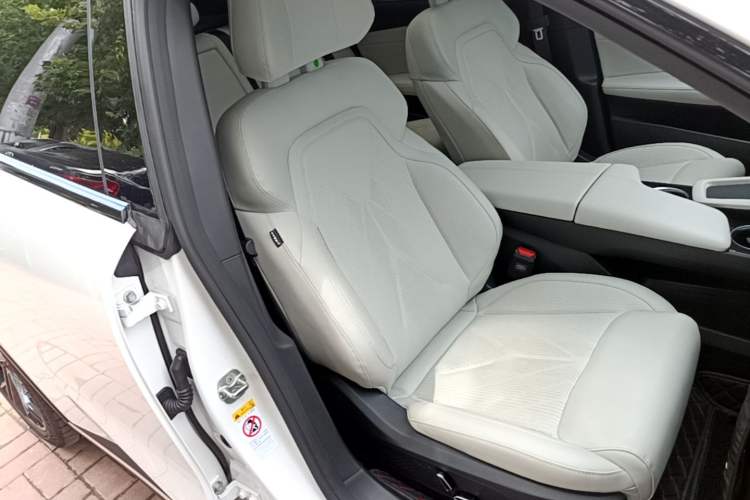 Used Deepal SL03 2022 1.5L 1200 Extended-Range Version Right Front Seat