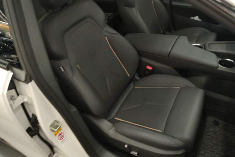 Used Deepal SL03 2022 1.5L 1200 Extended-Range Version Right Front Seat