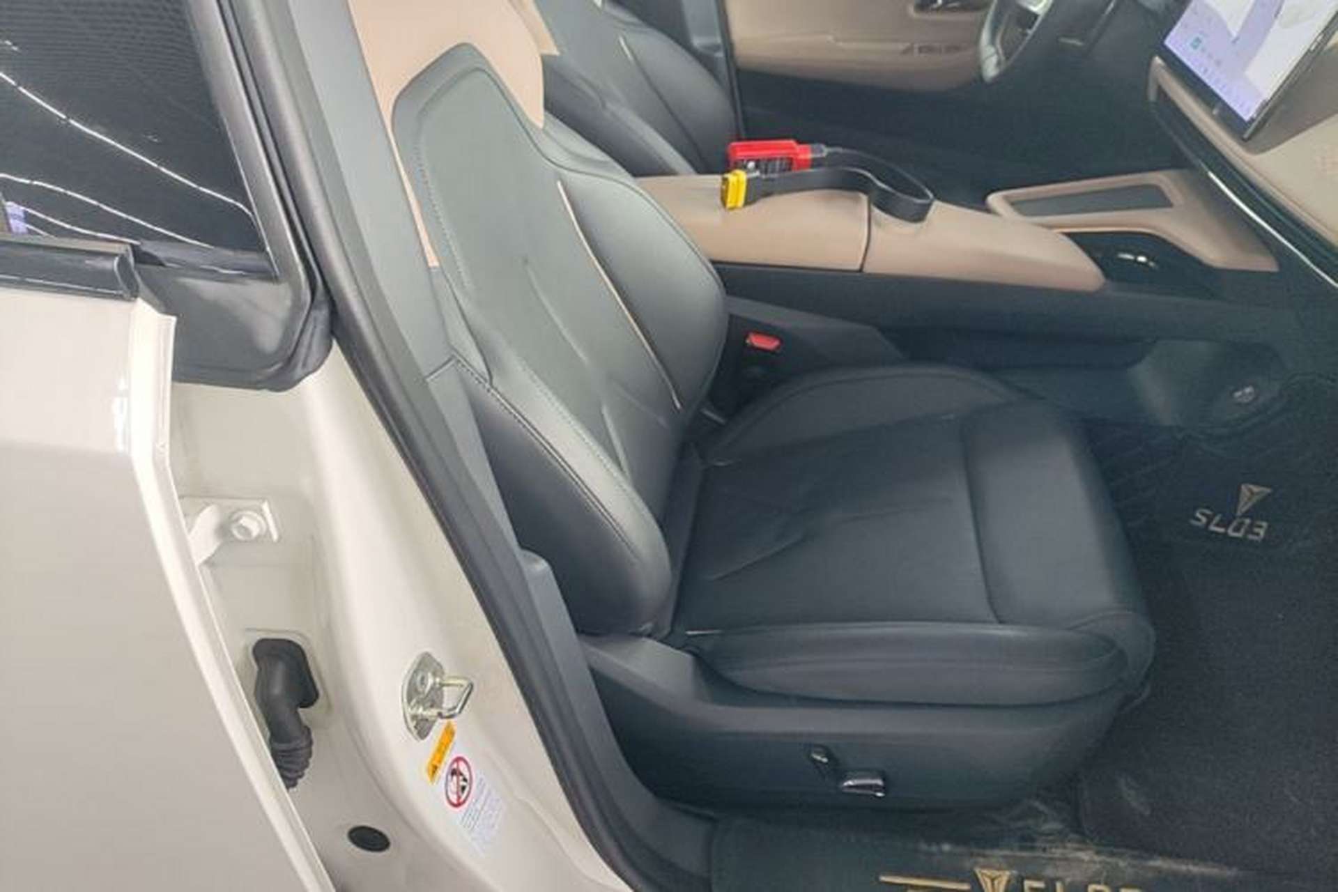 Used Deepal SL03 2022 1.5L 1200 Extended-Range Version Right Front Seat