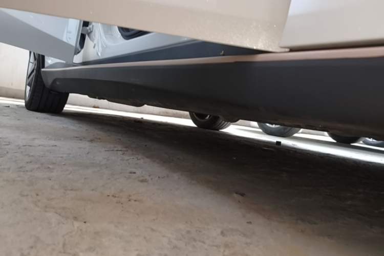 Used Deepal SL03 2022 1.5L 1200 Extended-Range Version Right Side Sill