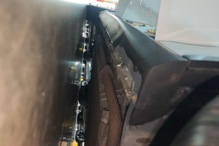 Used Deepal SL03 2022 1.5L 1200 Extended-Range Version Right Side Sill