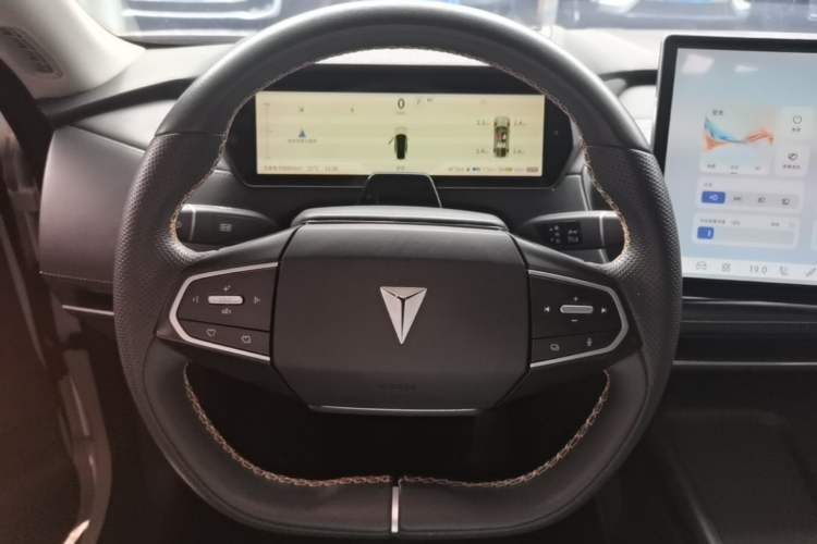 Used Deepal SL03 2022 1.5L 1200 Extended-Range Version Steering Wheel