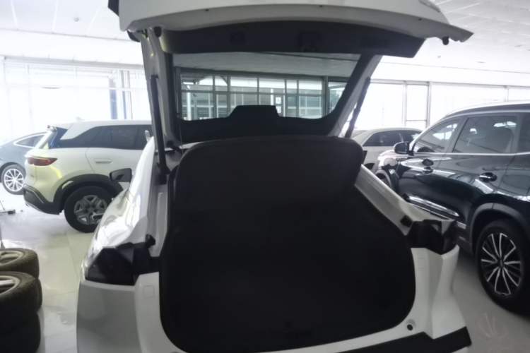 Used Deepal SL03 2022 1.5L 1200 Extended-Range Version Trunk