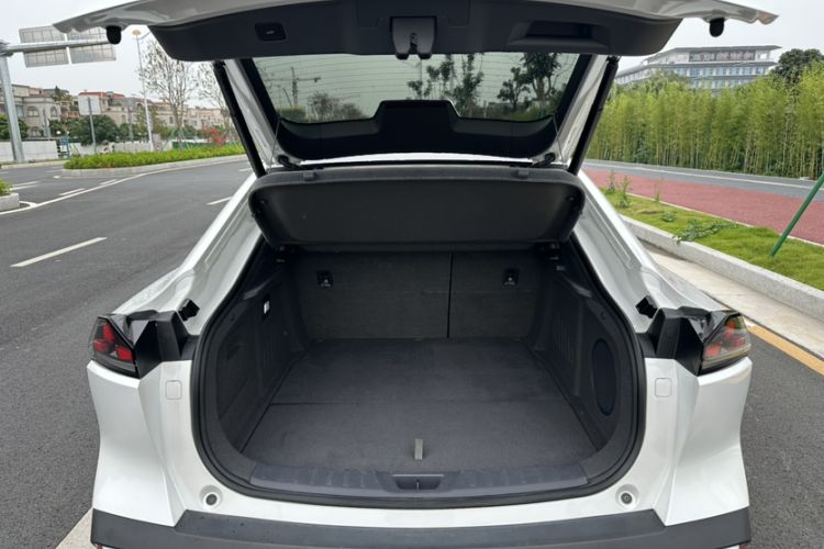 Used Deepal SL03 2022 1.5L 1200 Extended-Range Version Trunk