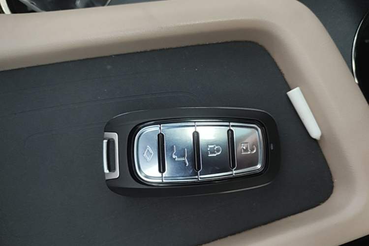 Used Deepal SL03 2022 1.5L 1200 Extended-Range Version Vehicle Key