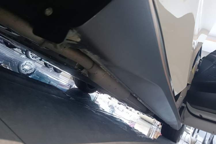 Used Deepal SL03 2022 1.5L 1200 Extended-Range Version Right Side Sill