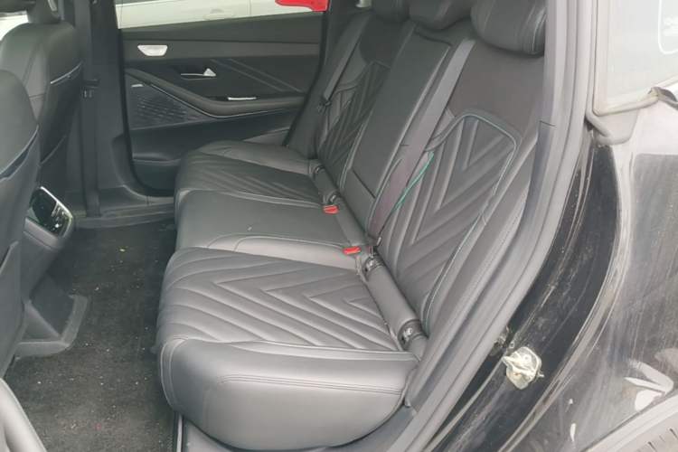 Used Deepal SL03 2023 200Max Range-Extended Version Left Rear Seat