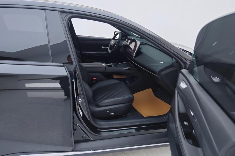 Used Deepal SL03 2023 200Max Range-Extended Version Right Front Seat