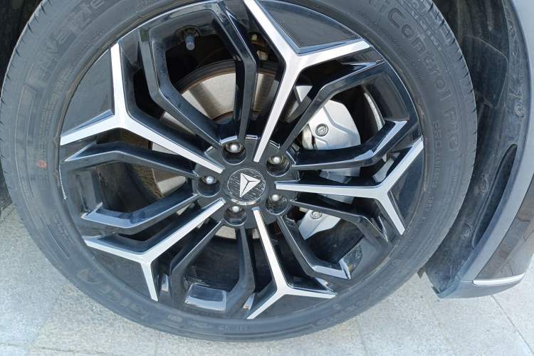 Used Deepal SL03 2023 200Max Range-Extended Version Right Front Wheel Hub
