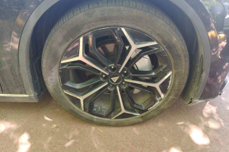 Used Deepal SL03 2023 200Max Range-Extended Version Right Front Wheel Hub