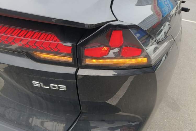 Used Deepal SL03 2023 200Max Range-Extended Version Right Rear Taillight