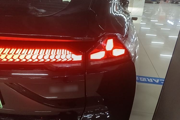 Used Deepal SL03 2023 200Max Range-Extended Version Right Rear Taillight