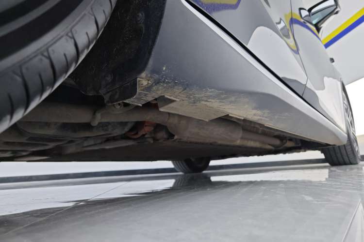 Used Deepal SL03 2023 200Max Range-Extended Version Right Side Sill