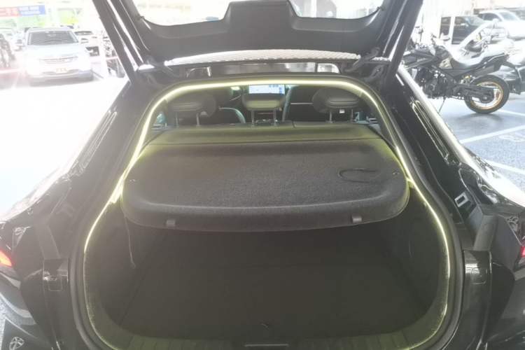 Used Deepal SL03 2023 515MAX Pure Electric Version Trunk