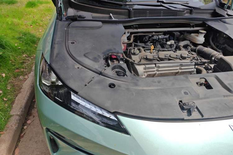 Used Deepal SL03 2023 200Max Range-Extended Version Engine Bay Right