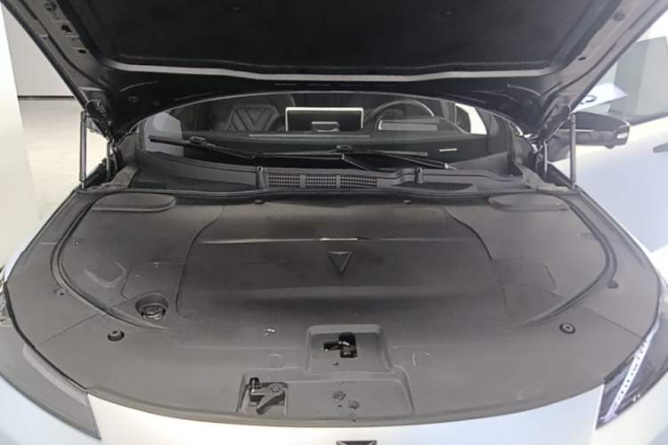 Used Deepal SL03 2023 200Max Range-Extended Version Engine Bay