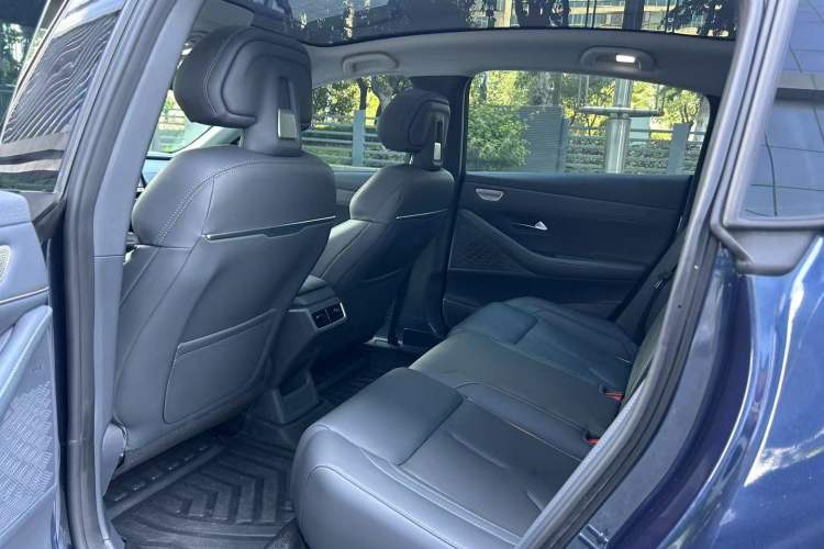 Used Deepal SL03 2023 200Max Range-Extended Version Interior 4