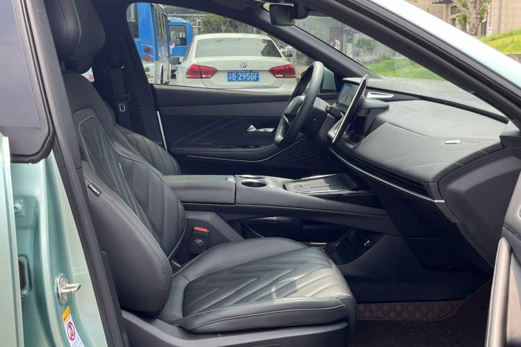 Used Deepal SL03 2023 200Max Range-Extended Version Right Front Seat