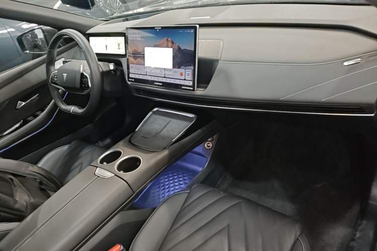 Used Deepal SL03 2023 200Max Range-Extended Version Center Console