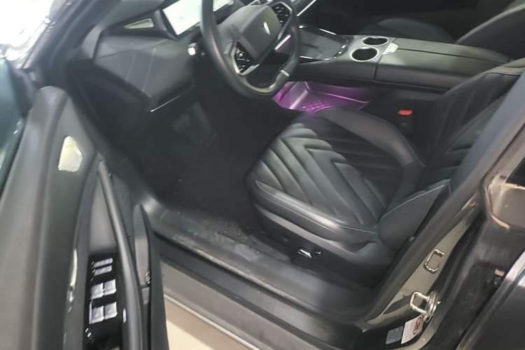 Used Deepal SL03 2023 200Max Range-Extended Version Driver Seat