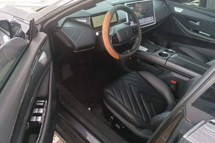 Used Deepal SL03 2023 515MAX Pure Electric Version Driver Seat