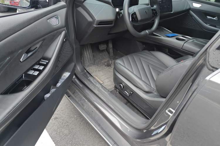 Used Deepal SL03 2023 200Max Range-Extended Version Driver Seat