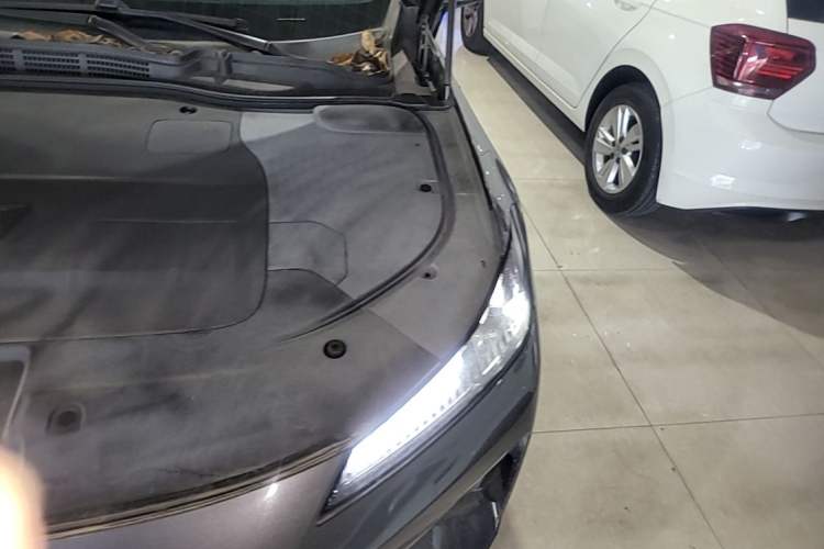 Used Deepal SL03 2023 200Max Range-Extended Version Engine Bay Left