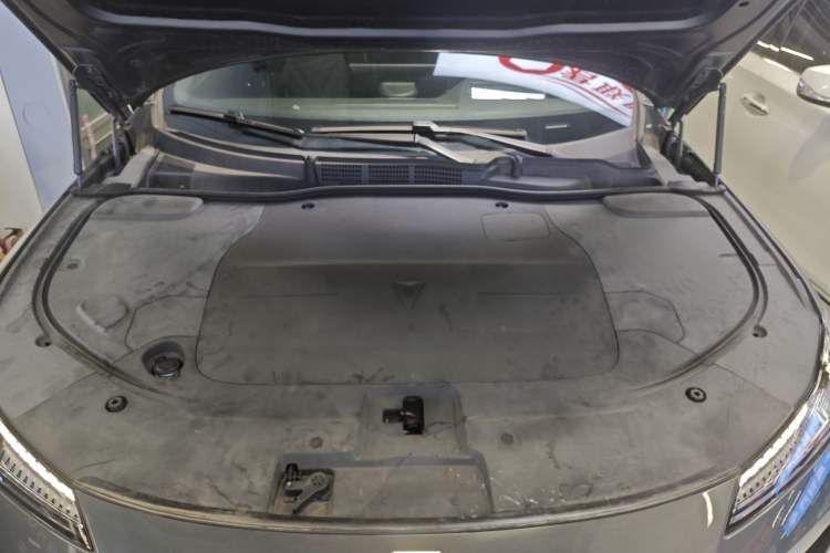 Used Deepal SL03 2023 200Max Range-Extended Version Engine Bay