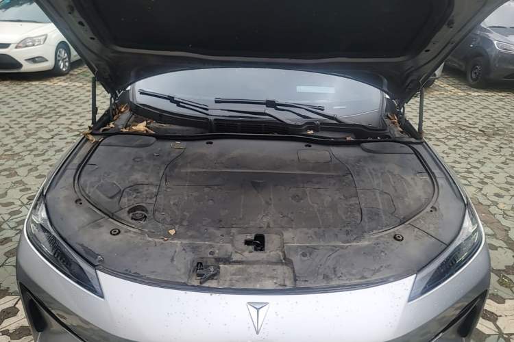 Used Deepal SL03 2023 200Max Range-Extended Version Engine Bay