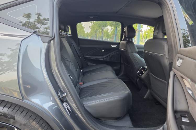 Used Deepal SL03 2023 200Max Range-Extended Version Interior 6