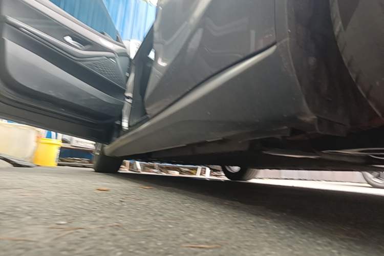 Used Deepal SL03 2023 200Max Range-Extended Version Left Side Sill
