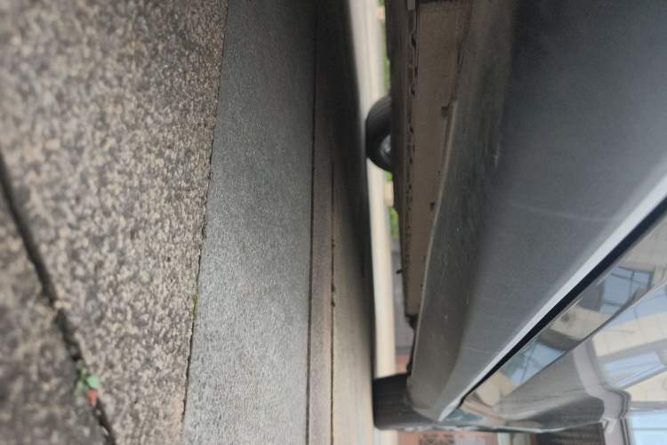 Used Deepal SL03 2023 200Max Range-Extended Version Left Side Sill
