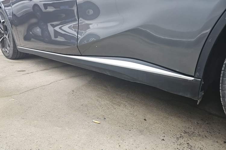Used Deepal SL03 2023 200Max Range-Extended Version Left Side Sill